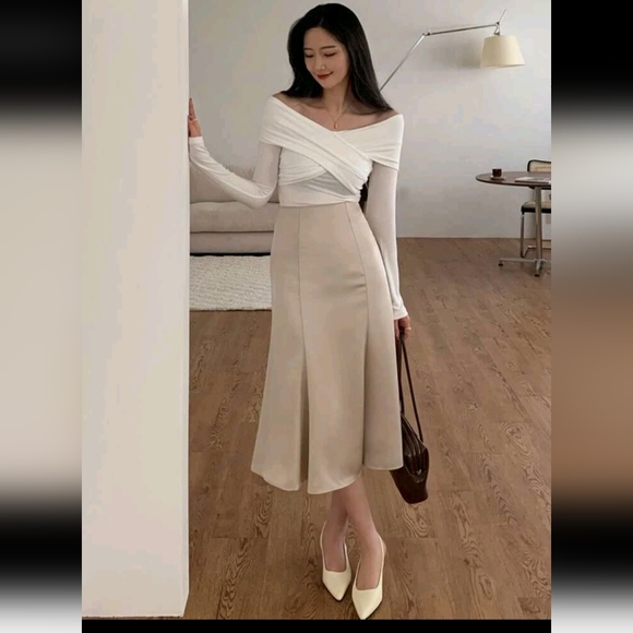 Off Shoulder Top - Picture 2 of 5